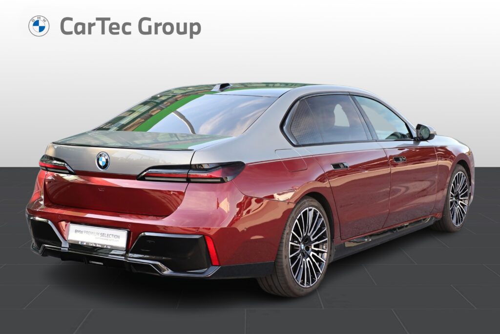 BMW 750e xDrive