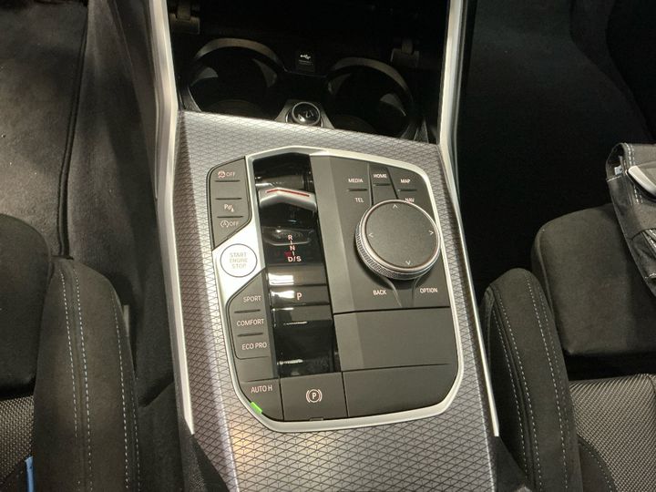 BMW 330i xDrive Touring