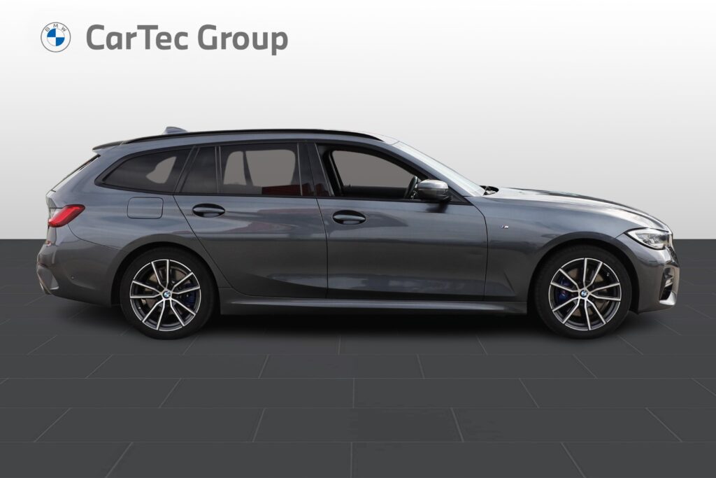 BMW 330e xDrive Touring