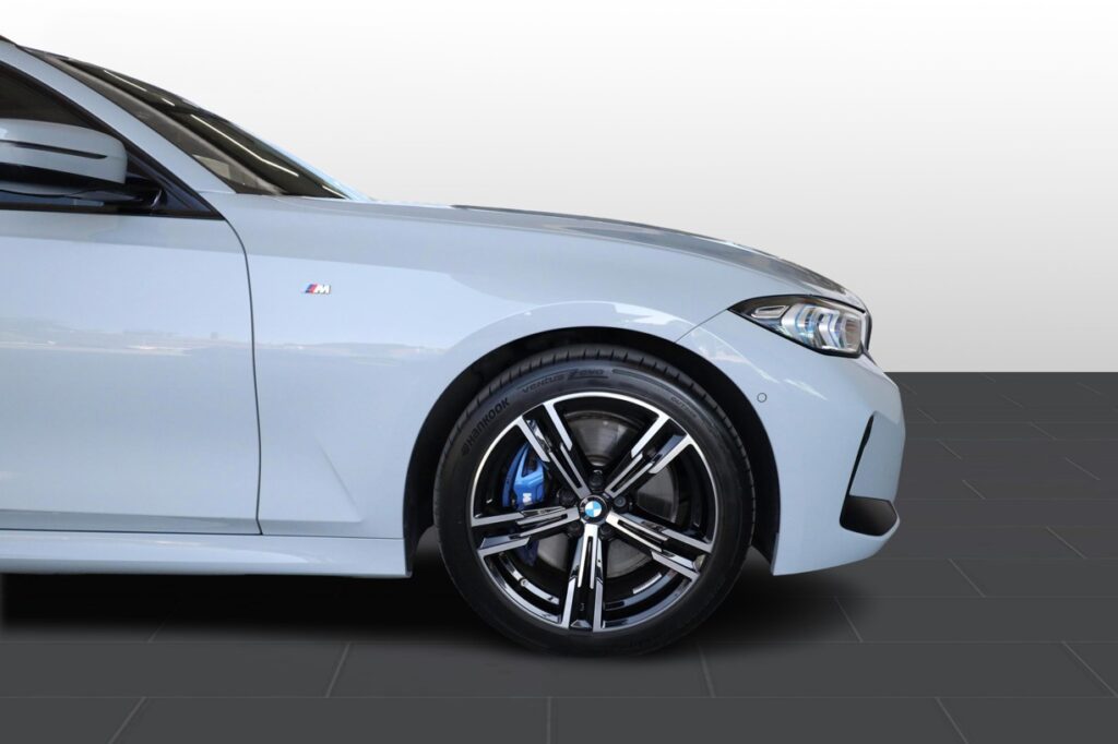 BMW 330d xDrive Touring