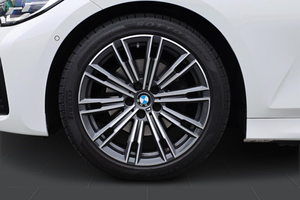 BMW 320d xDrive Touring
