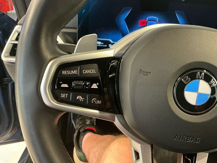 BMW 330i xDrive Touring