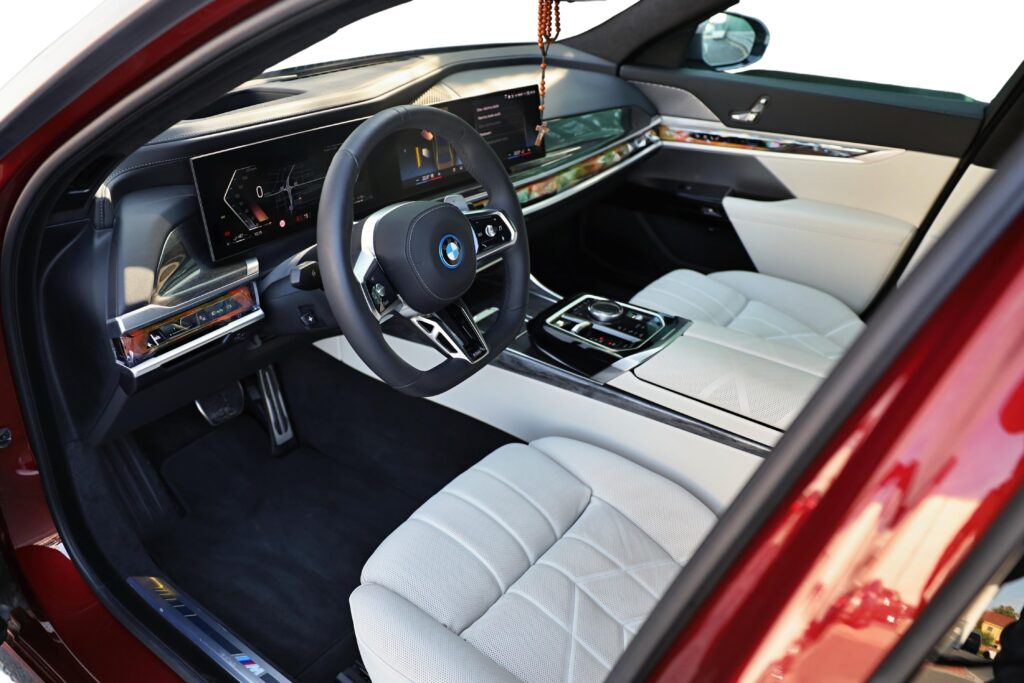BMW 750e xDrive