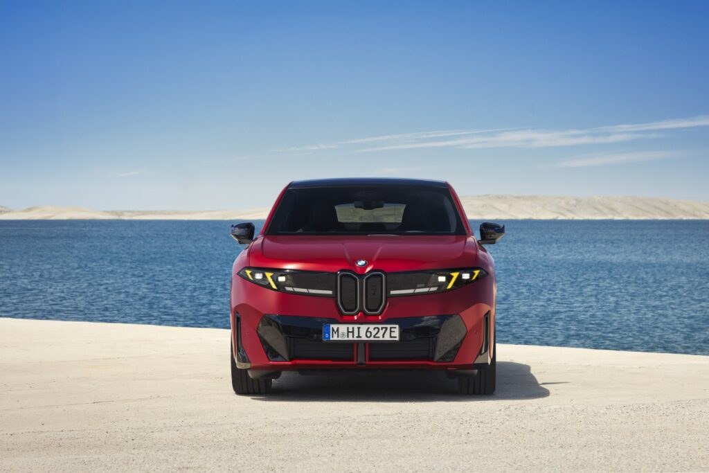 BMW iX4 (NA7)