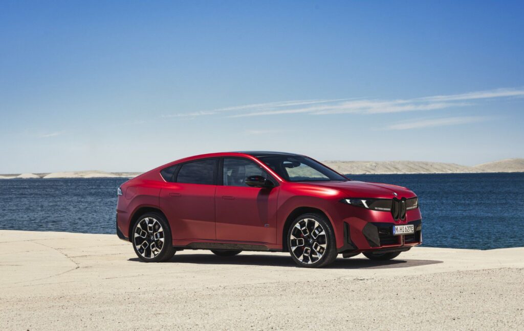 BMW iX4 (NA7)