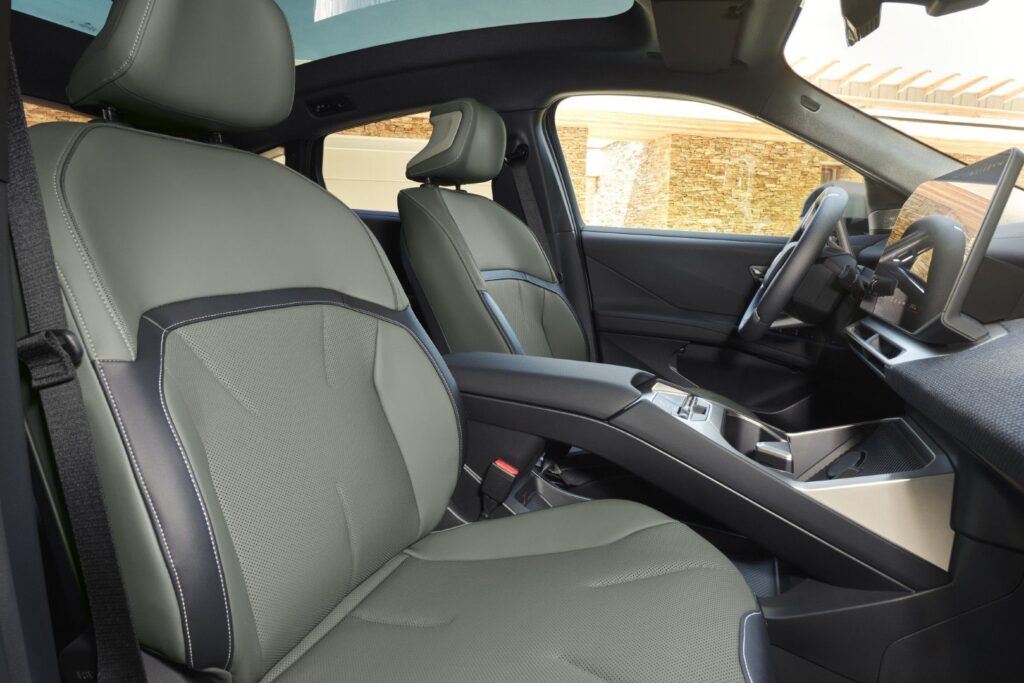 BMW iX4 (NA7)