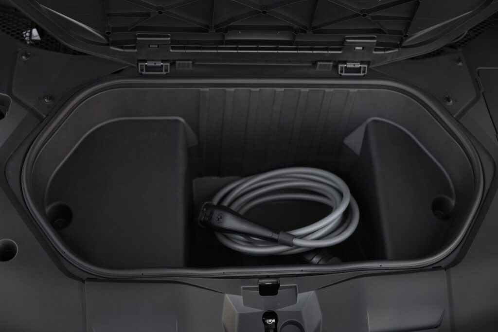 BMW iX4 (NA7)