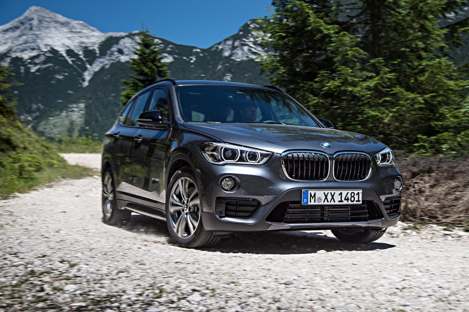 1554707770P90190738-highRes-the-new-bmw-x1-on-lo.jpg