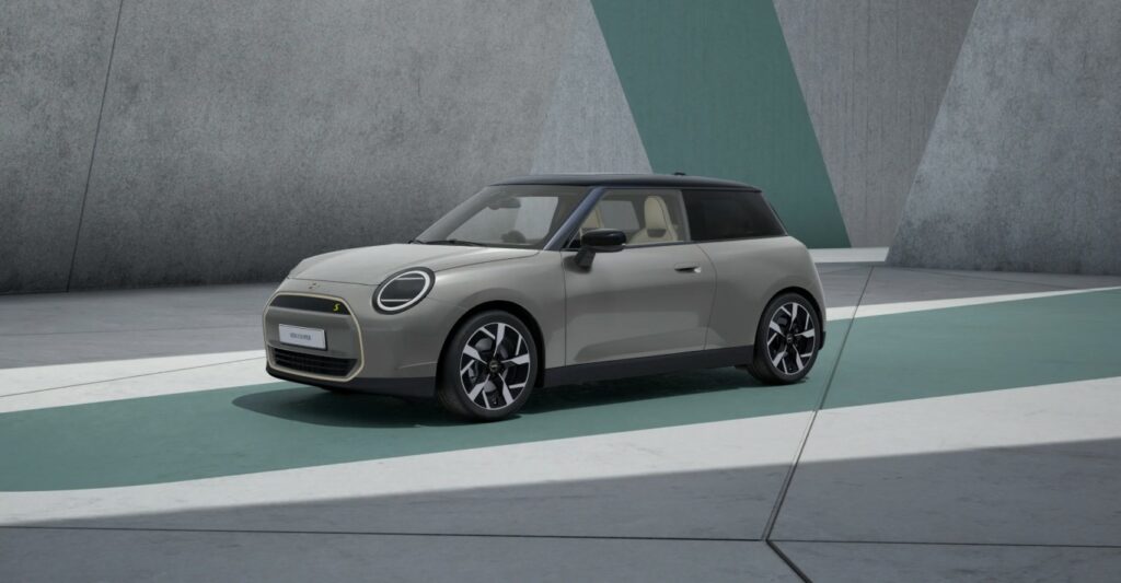 NOVÉ ELEKTRICKÉ MINI COOPER (2023)