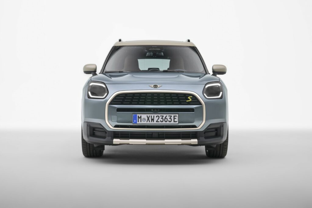 NOVÉ MINI COUNTRYMAN (U25)