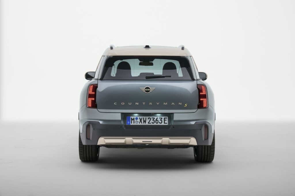 NOVÉ MINI COUNTRYMAN (U25)