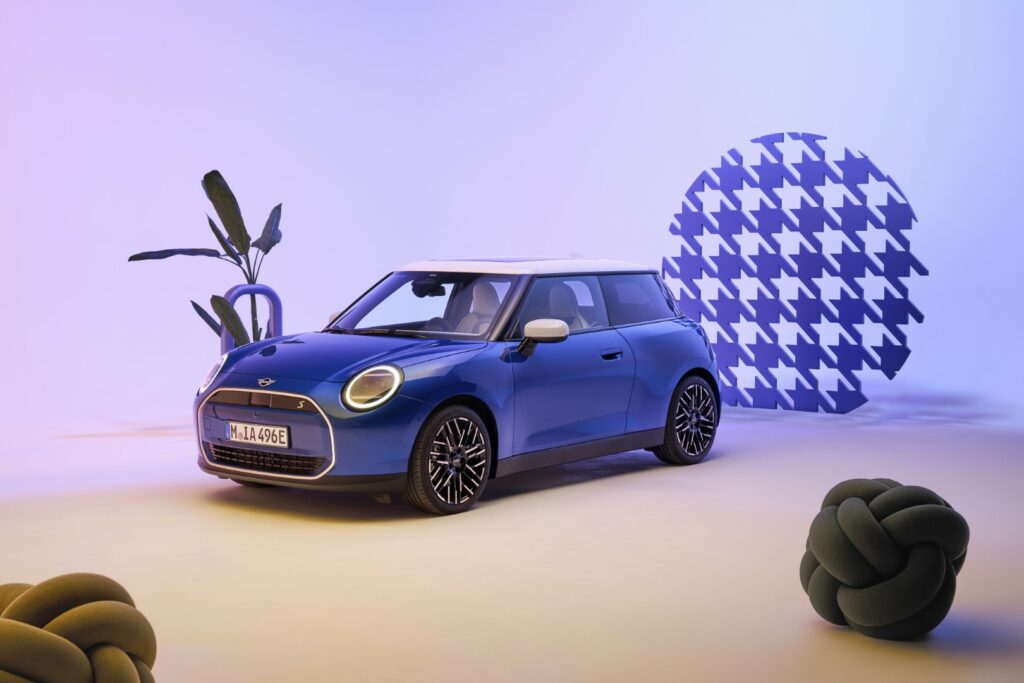 NOVÉ ELEKTRICKÉ MINI COOPER (2023)