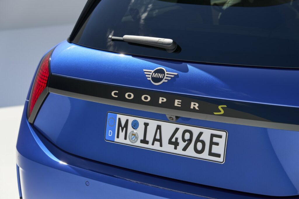 NOVÉ ELEKTRICKÉ MINI COOPER (2023)