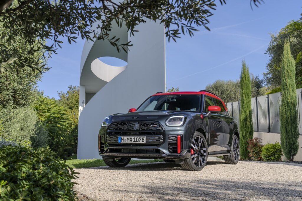 NOVÉ MINI COUNTRYMAN (U25)