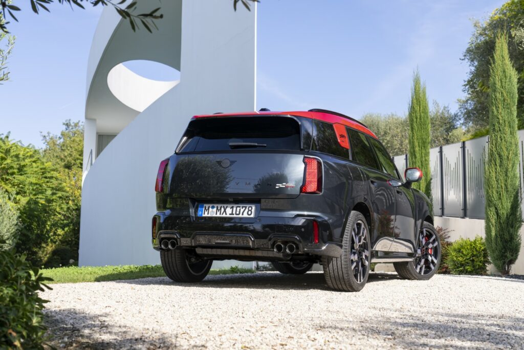 NOVÉ MINI COUNTRYMAN (U25)