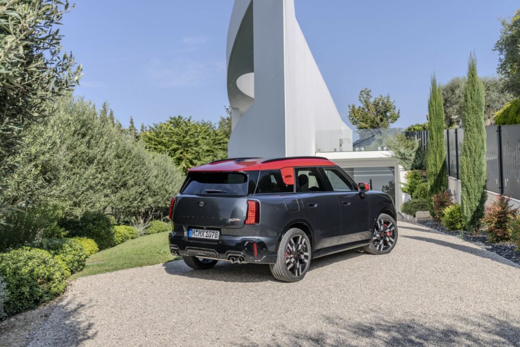 NOVÉ MINI COUNTRYMAN (U25)