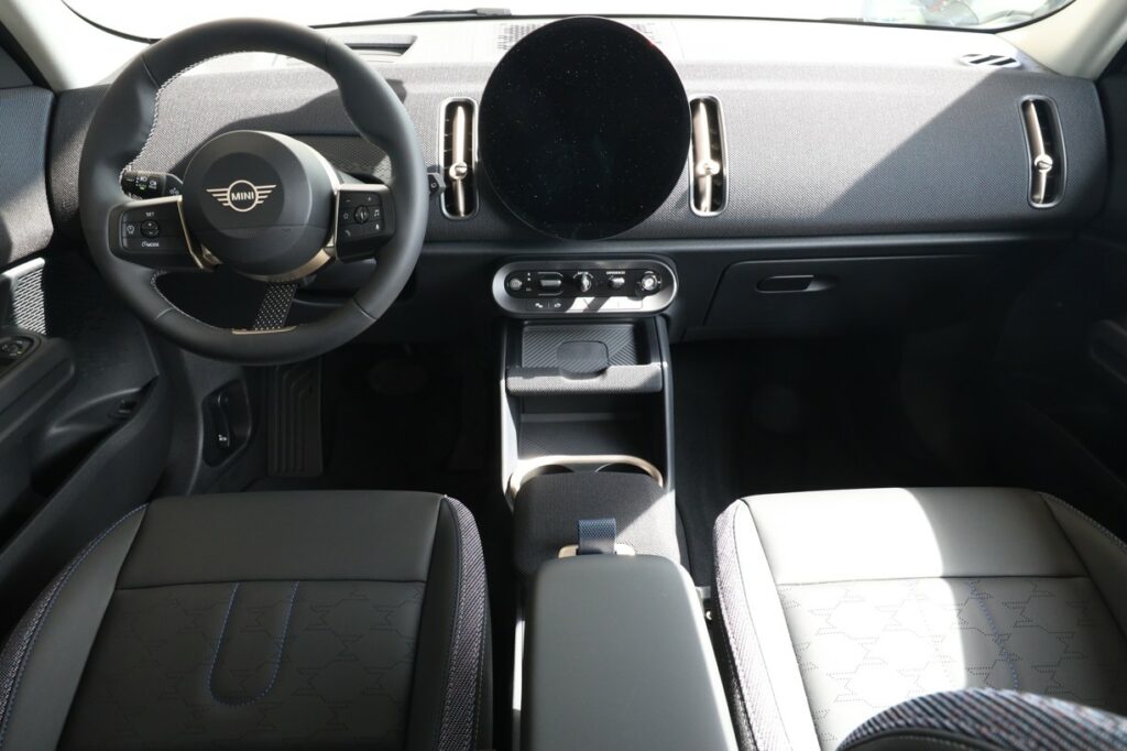 MINI Countryman C