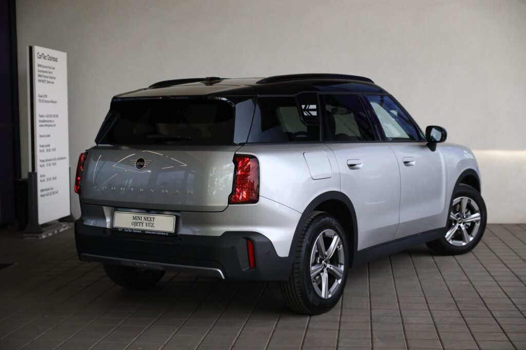 MINI Countryman D