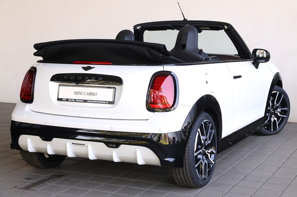 MINI Cooper C Cabrio