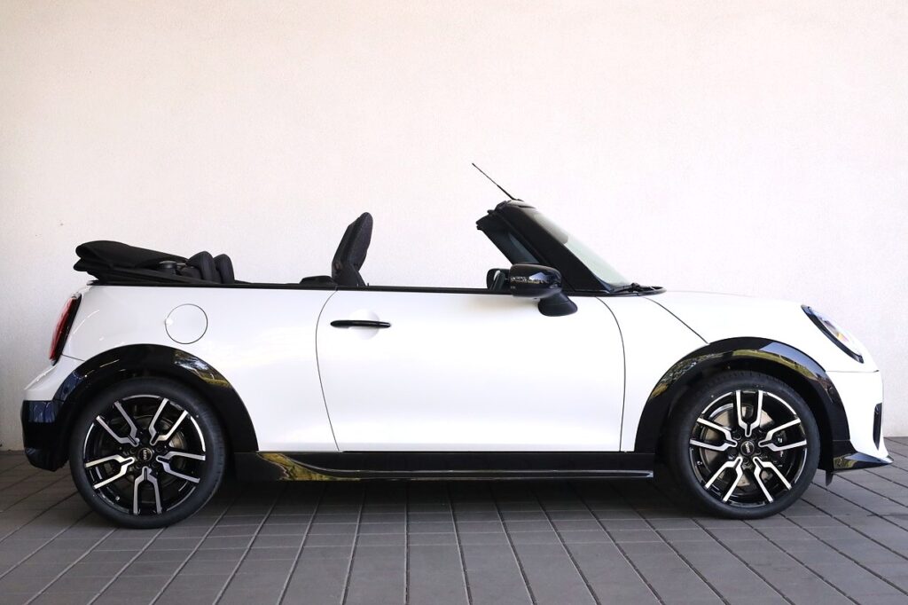 MINI Cooper C Cabrio