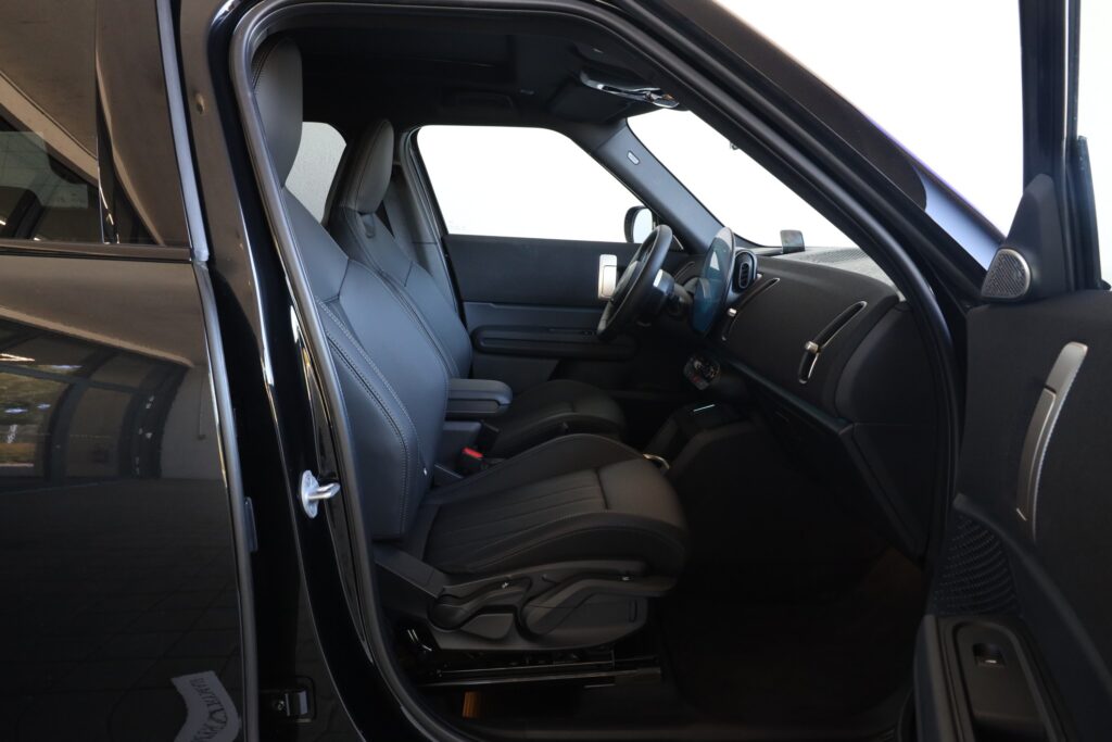 MINI Countryman C