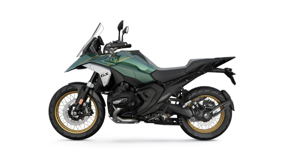 NOVÉ BMW R 1300 GS