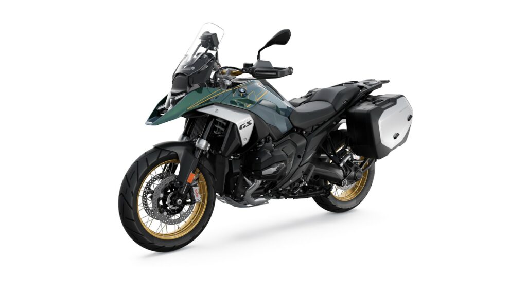 NOVÉ BMW R 1300 GS