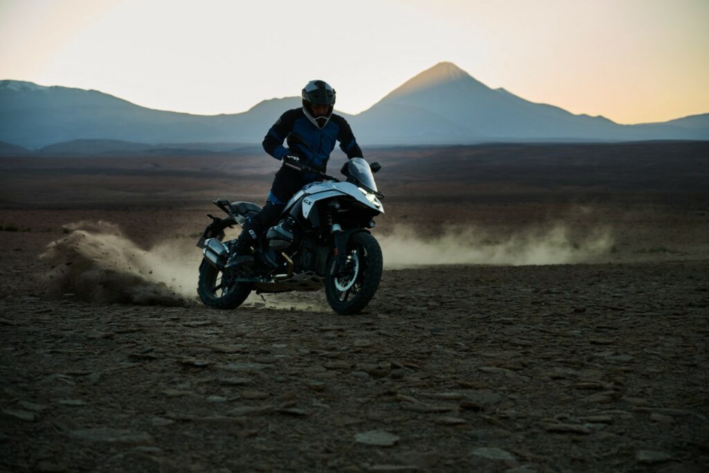 NOVÉ BMW R 1300 GS