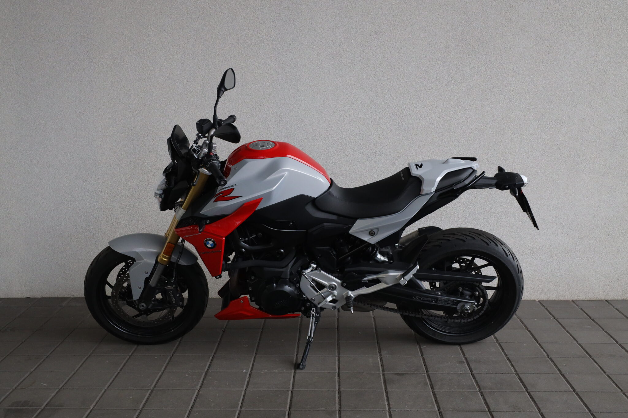 BMW F 900 R