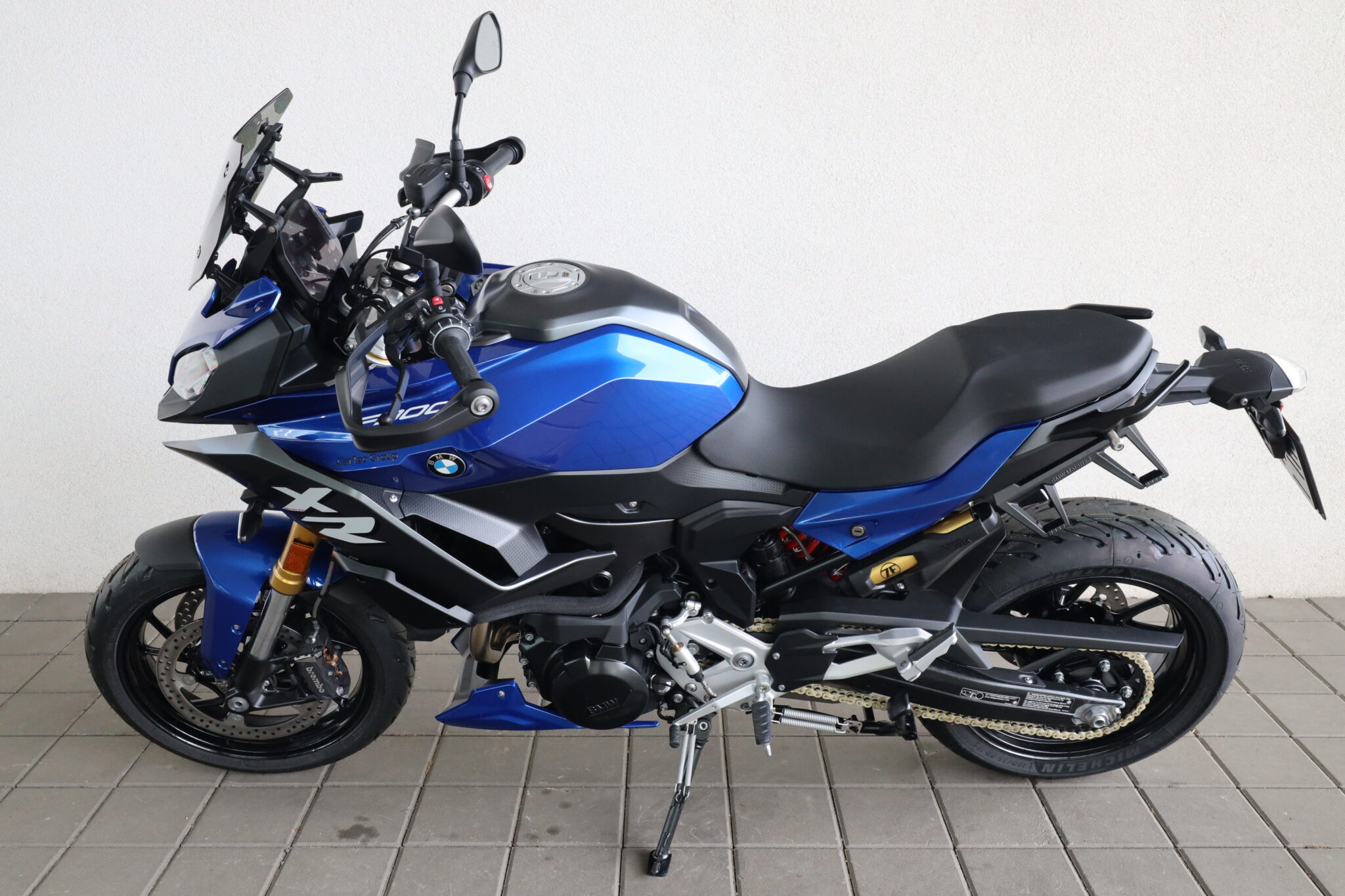BMW F 900 XR