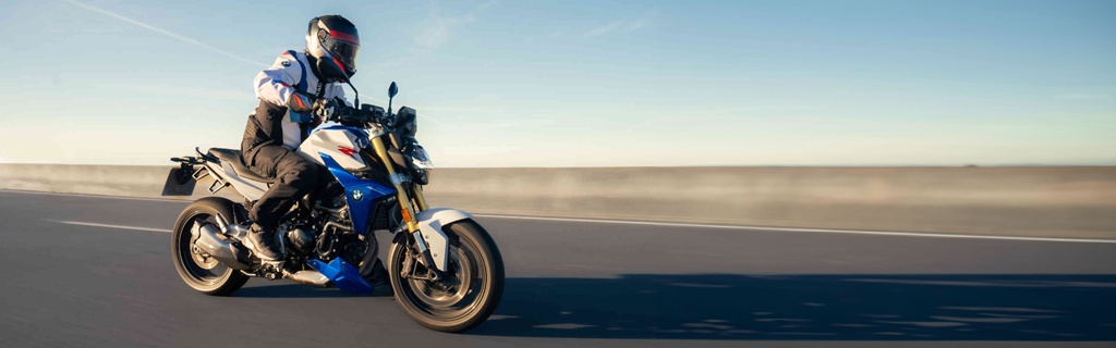 BMW F 900 R od 3 690 Kč měsíčně*