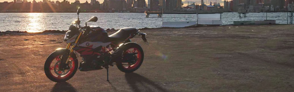 BMW G 310 R od 2 390 Kč měsíčně*