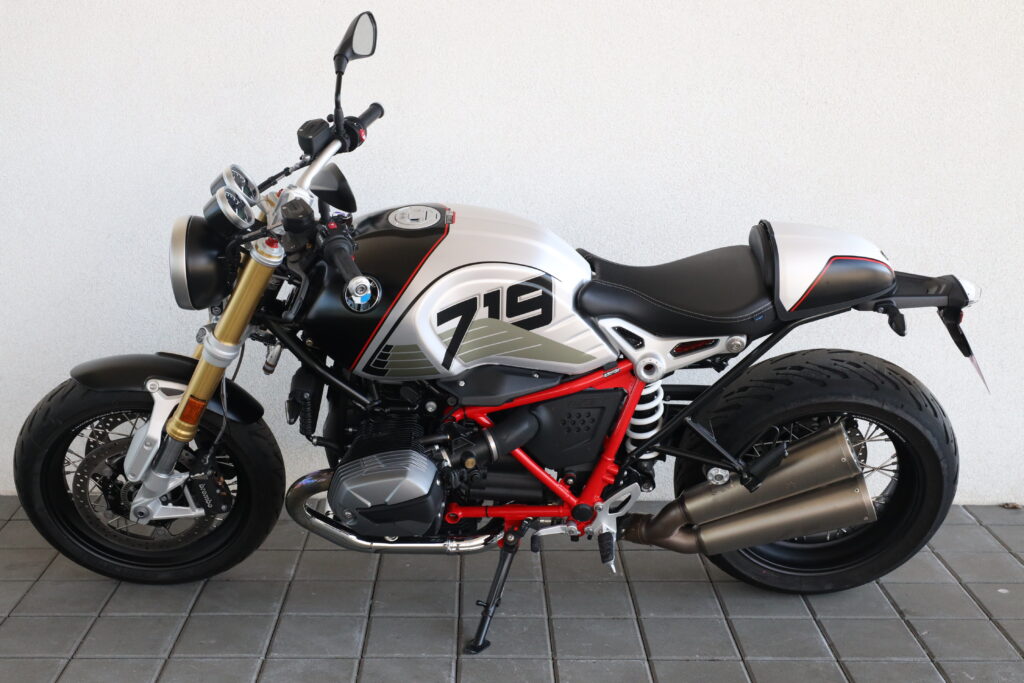 BMW R nineT