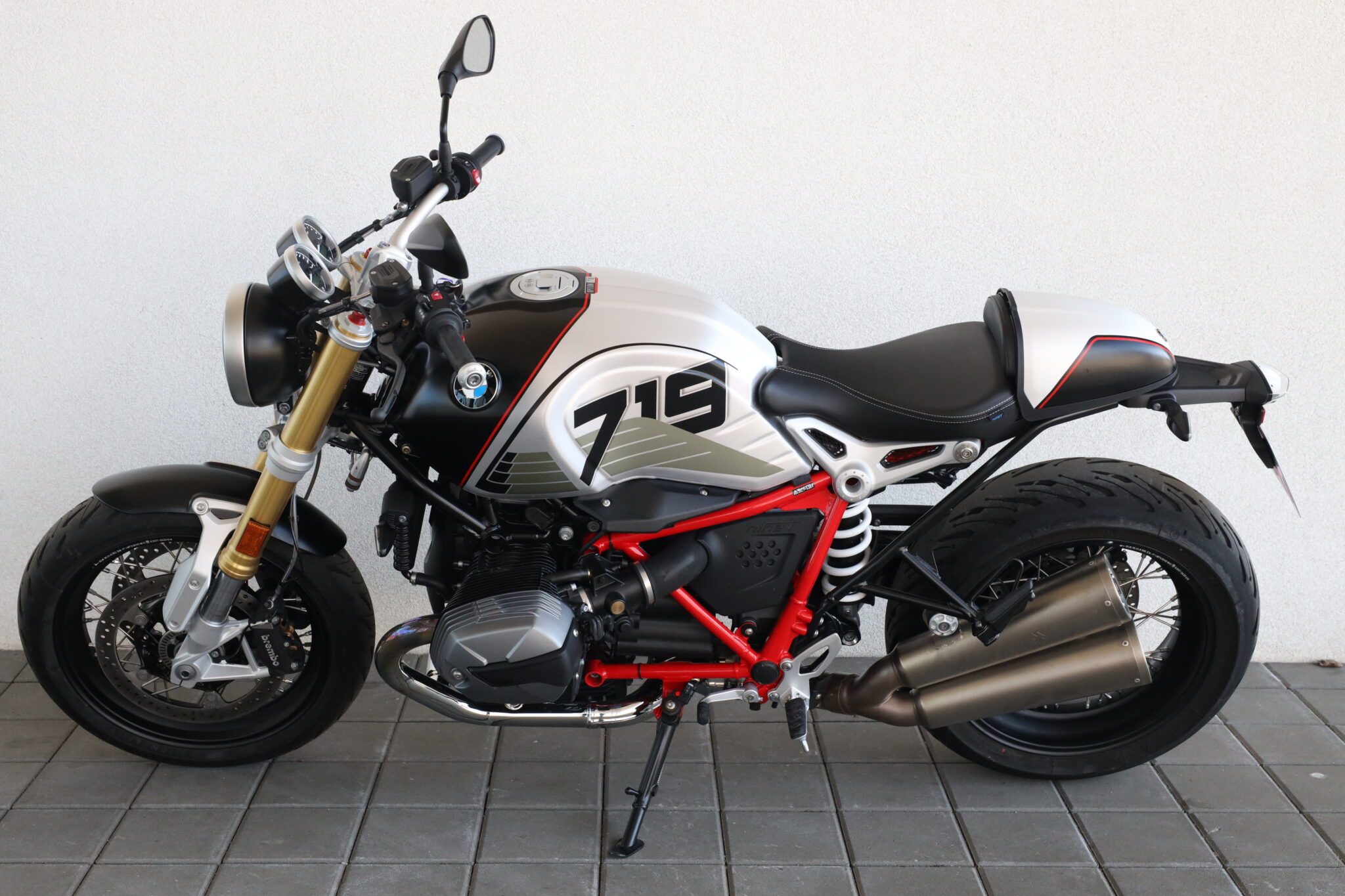 BMW R nineT