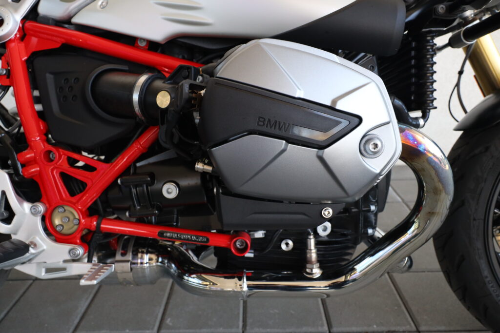 BMW R nineT
