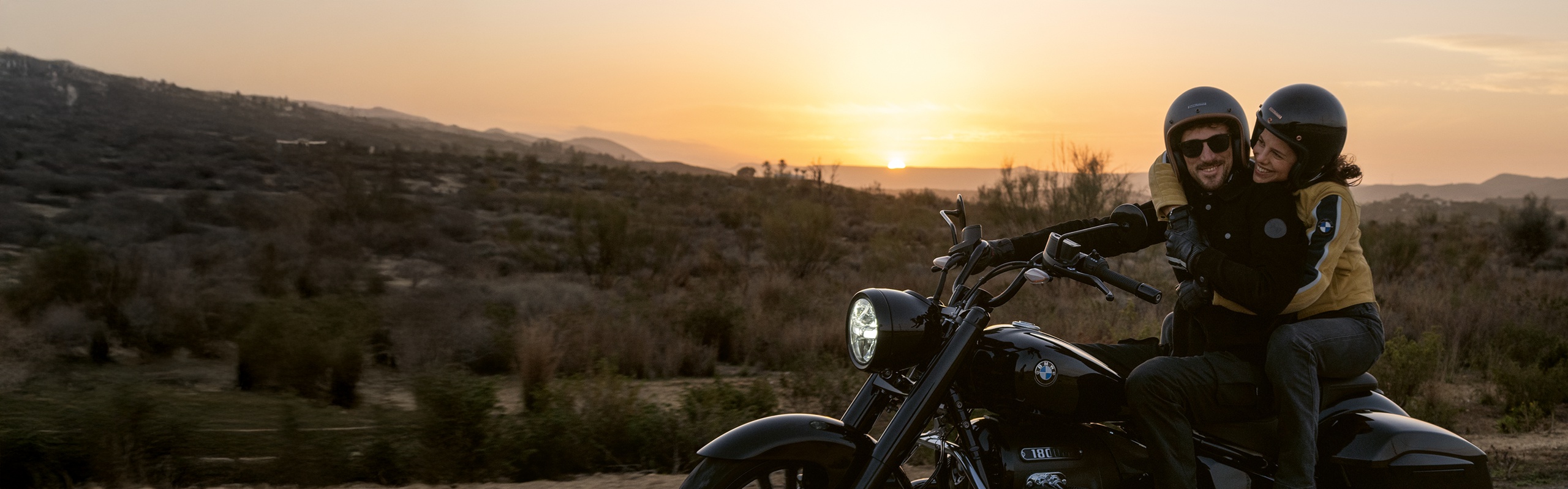 NOVÁ KOLEKCE BMW MOTORRAD 2025