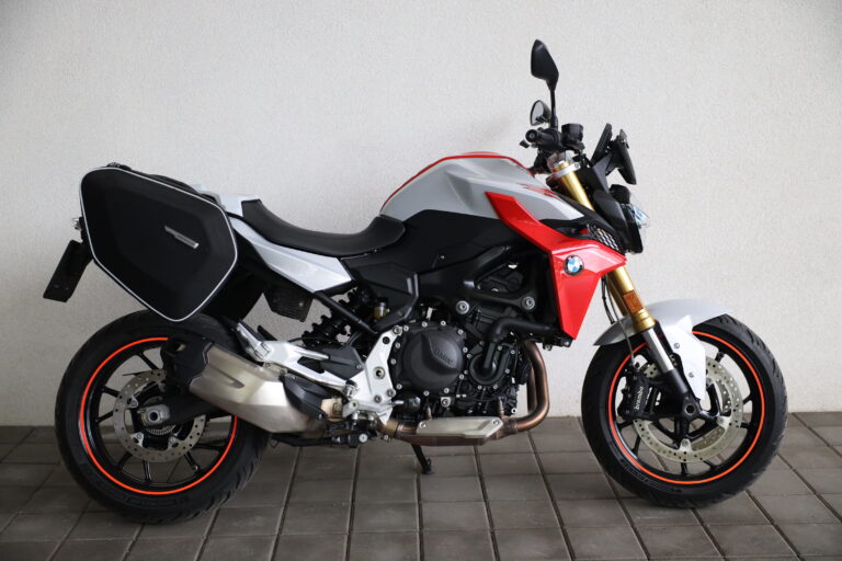 BMW F 900 R