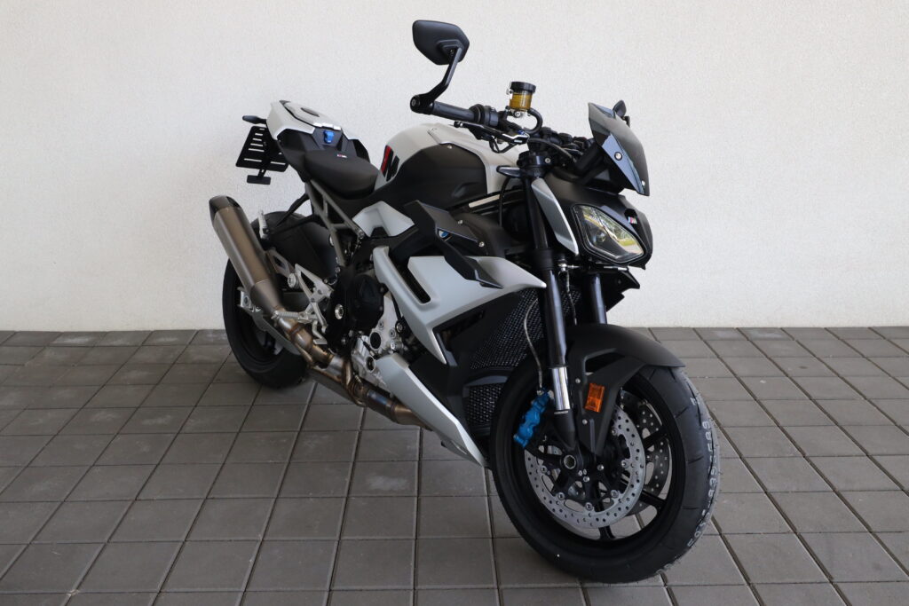BMW M 1000 R