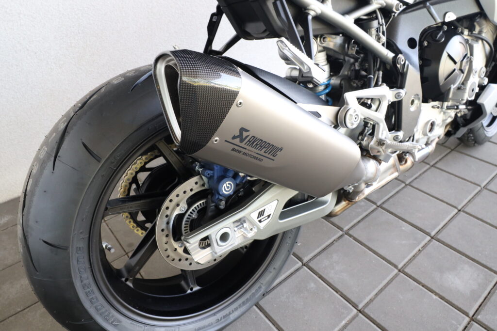 BMW M 1000 R