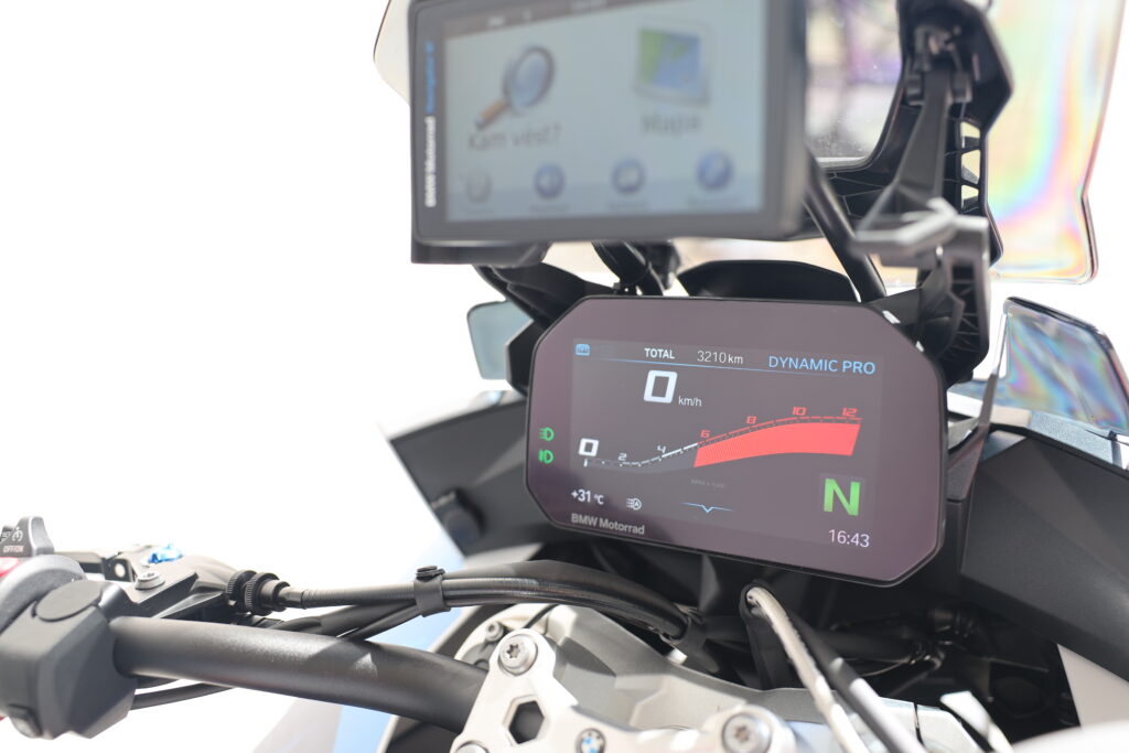 BMW S 1000 XR