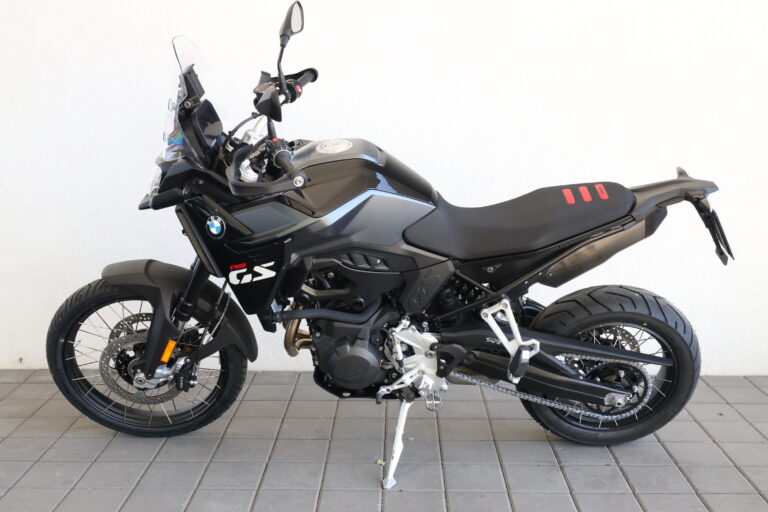 BMW F 900 GS