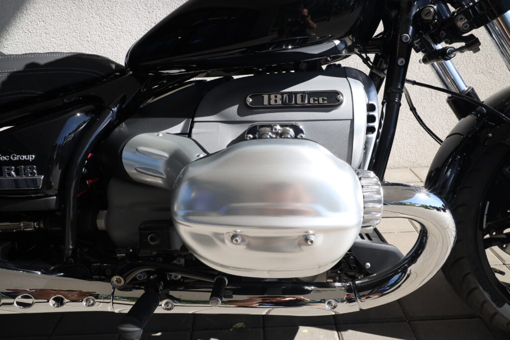BMW R 18