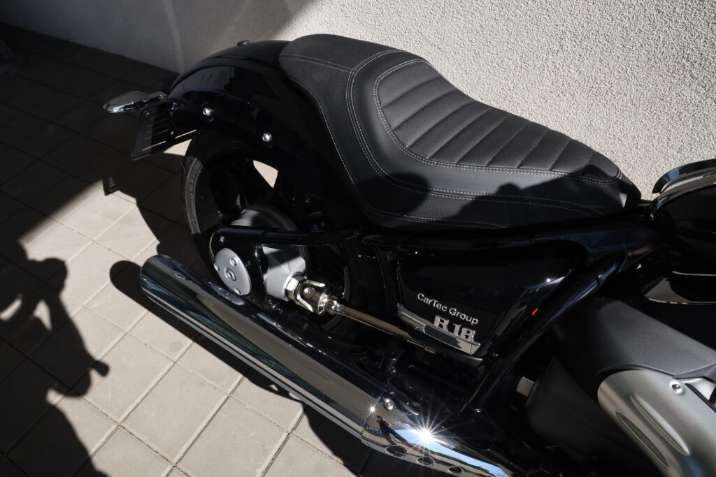 BMW R 18