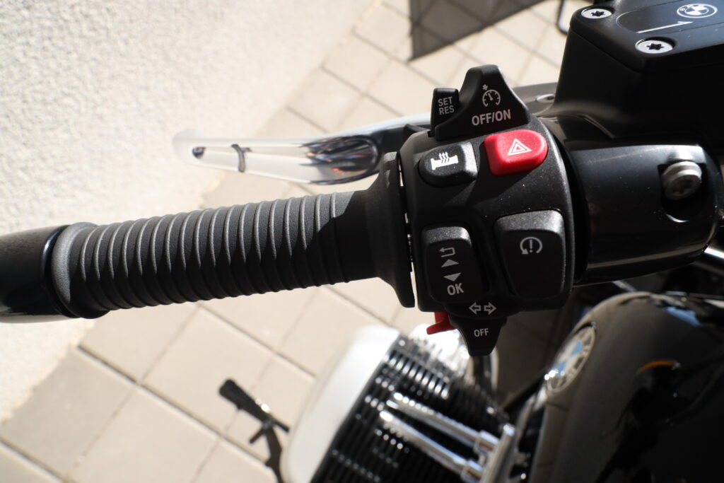 BMW R 18