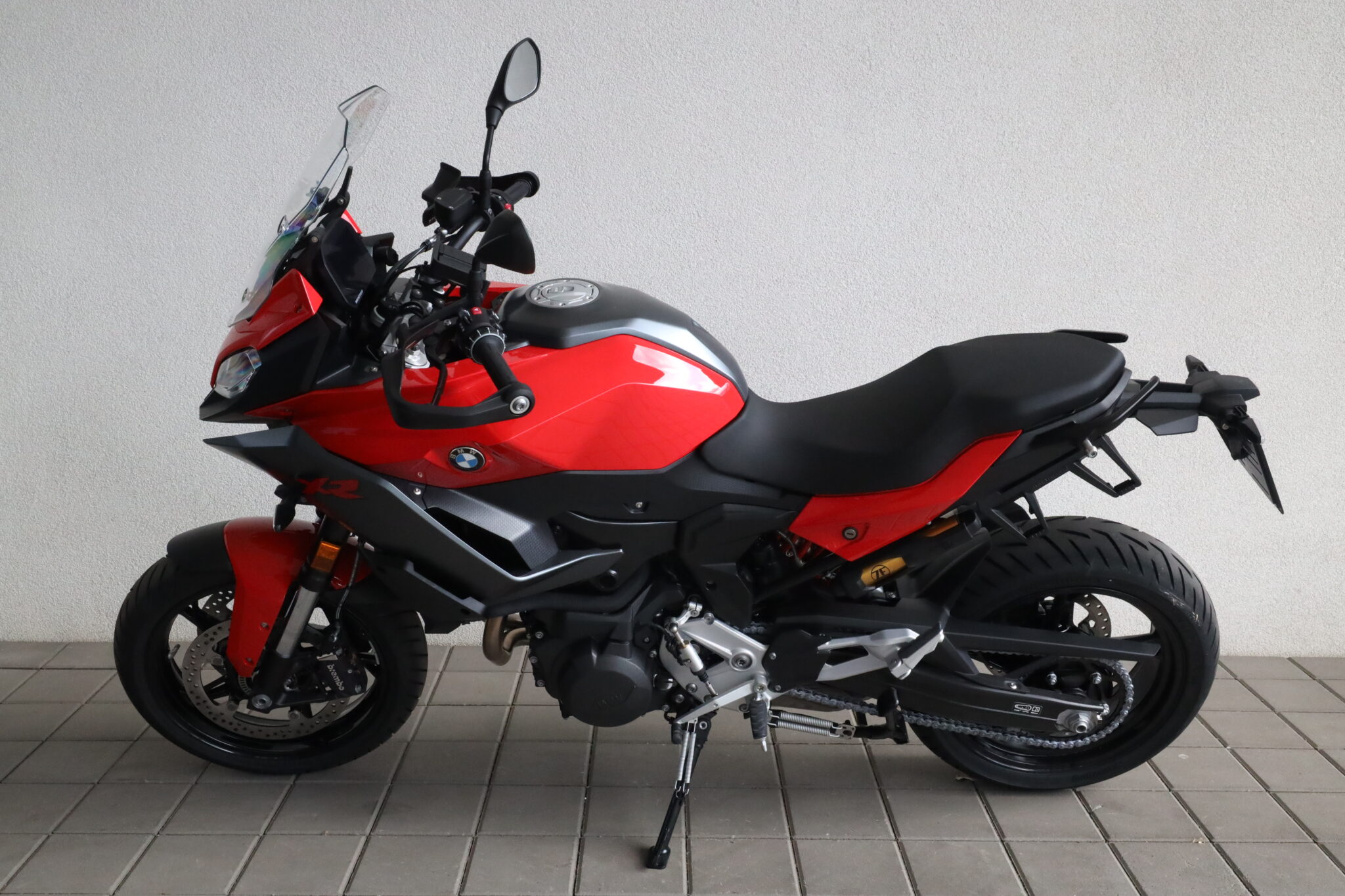 BMW F 900 XR