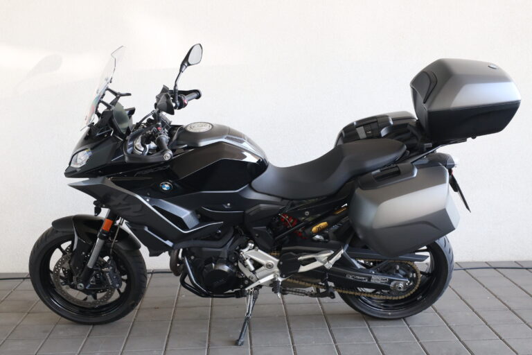 BMW F 900 XR