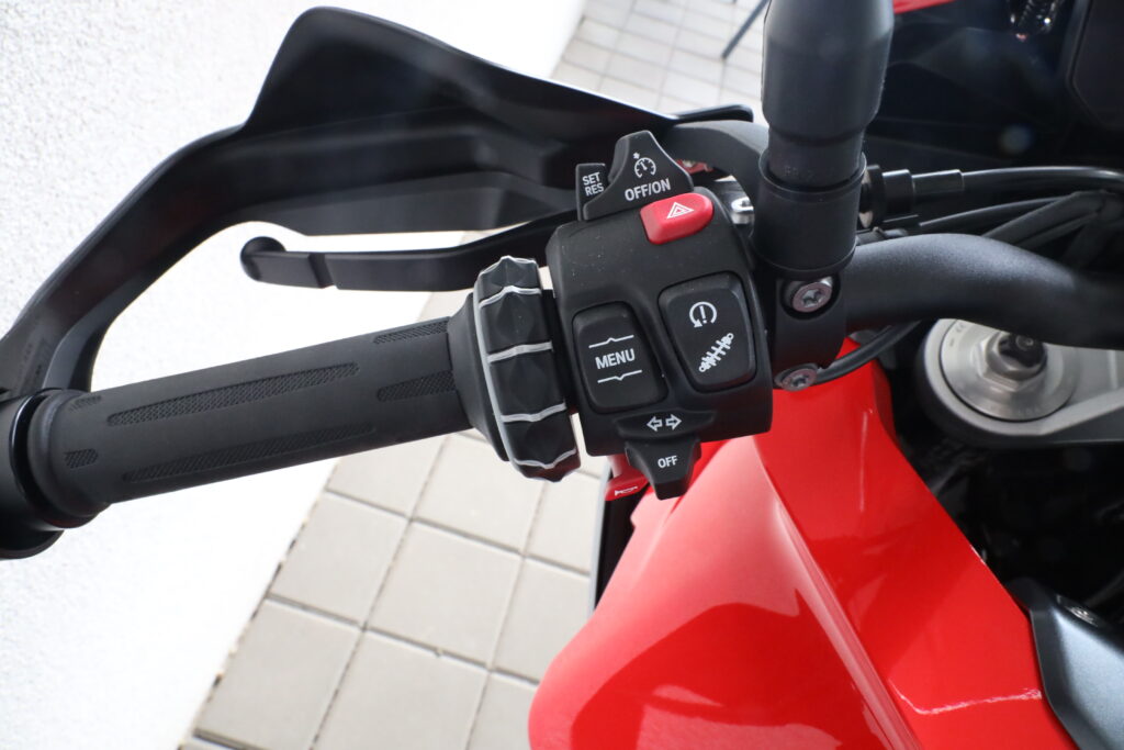 BMW F 900 XR