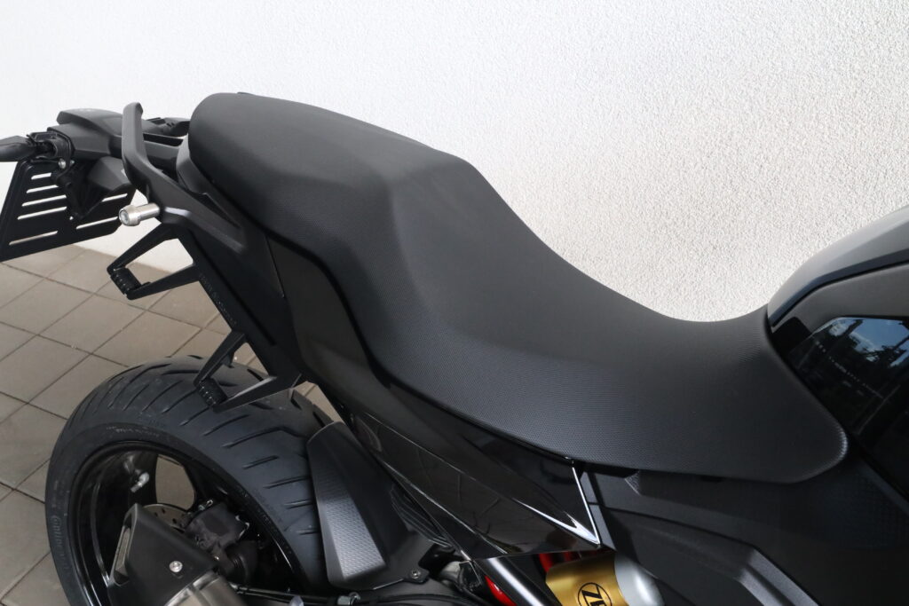 BMW F 900 XR