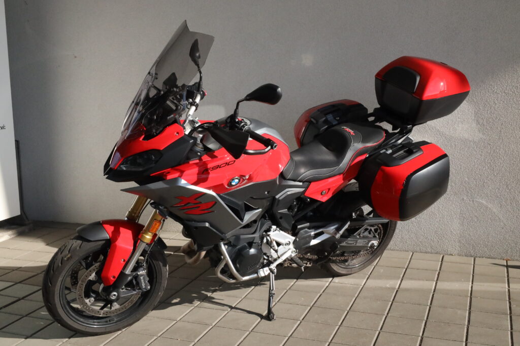 BMW F 900 XR
