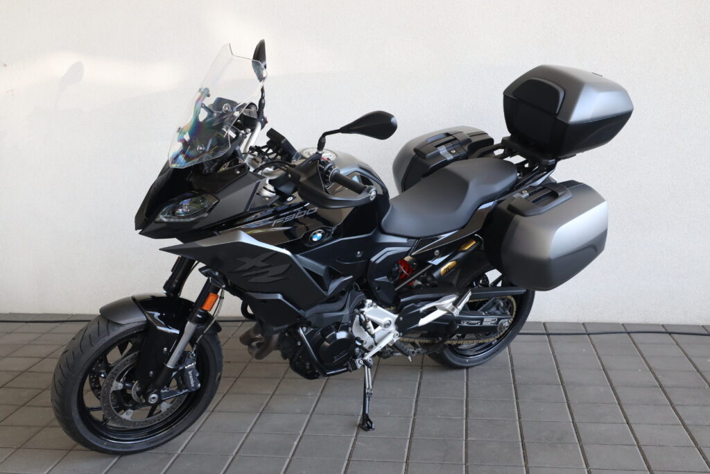 BMW F 900 XR